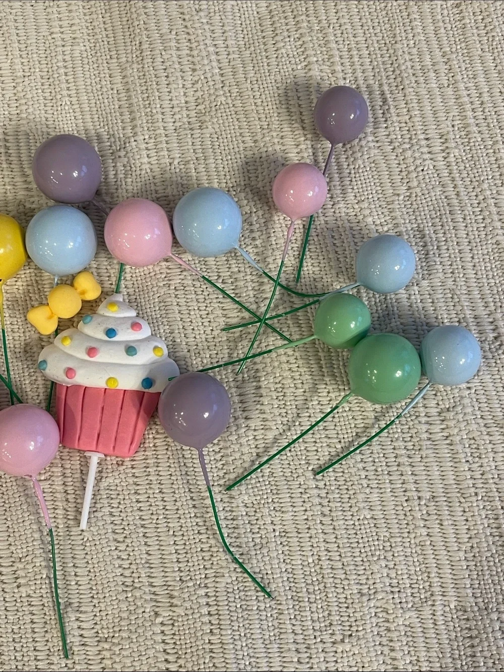 NEW Party Cake Picks Set with Cupcakes and Pastel Balloons/Balls🌺